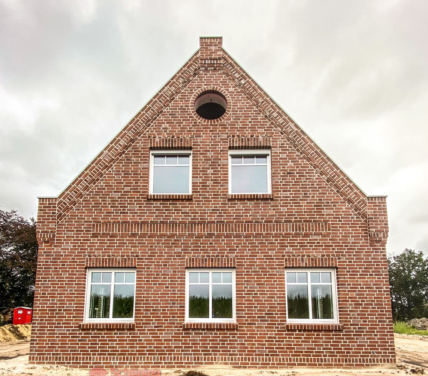 Einfamilienhaus mit Ziermauerwerk